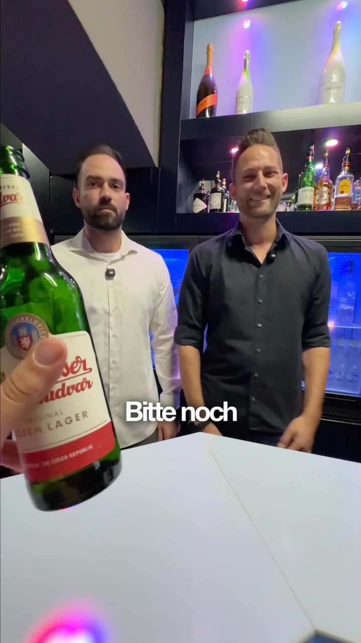 Wir haben die charmanteste Art jemanden mitzuteilen, dass es für den Abend wohl genuuuuuuug wäre😉

#wien #vienna #dancing #party #partypeople