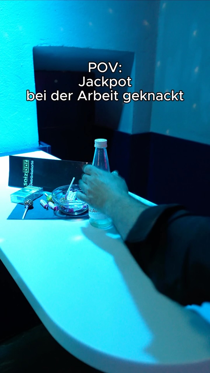 Da hat wohl wer spontan zum Rauchen aufgehört 🙌

#wien #vienna #dancing #party #partypeople